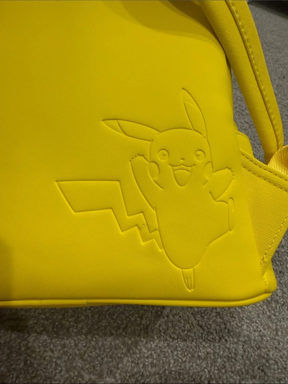 Pokemon Loungefly